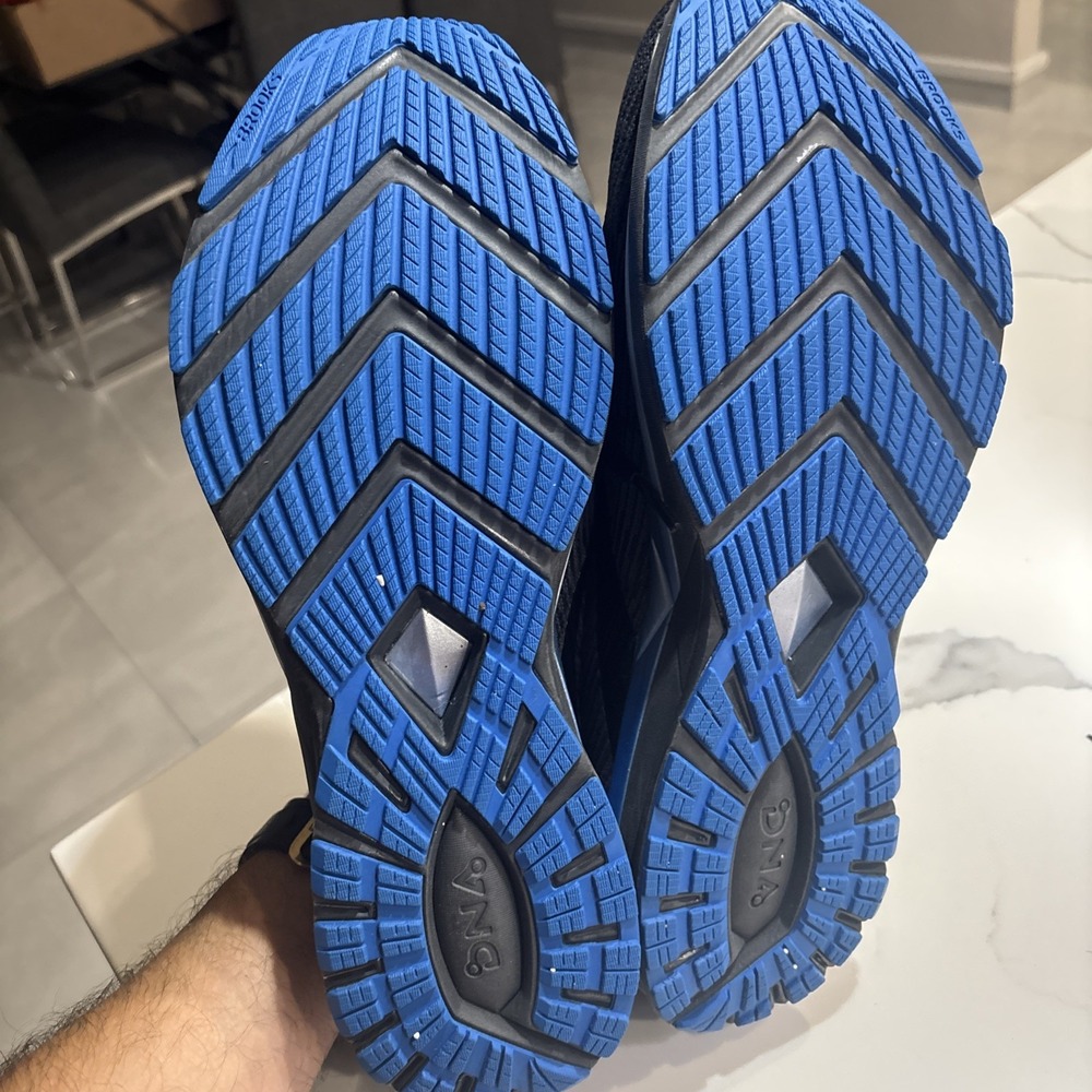 Size 15 - Brooks Ricochet 2 Black Blue - Picture 4 of 6